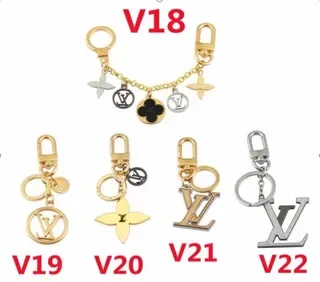 Louis Vuitton Monogram Flower Charm Keychain Brooches 5