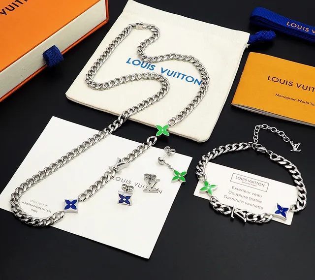 Louis Vuitton Monogram Flower Gold Blue Curb-Link Chain Enamel LV Charms Necklace 9