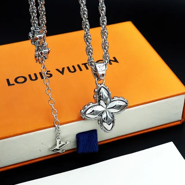Louis Vuitton Monogram Flower Silver Gold Four-Petal Floral Pendant Rope Chain Necklace 2