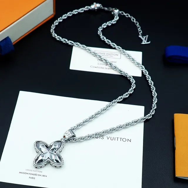 Louis Vuitton Monogram Flower Silver Gold Four-Petal Floral Pendant Rope Chain Necklace 4