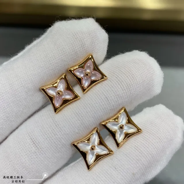 Louis Vuitton Monogram Flower Square Stud Earrings 5