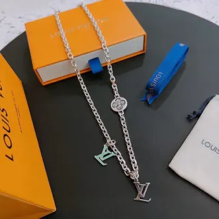 Louis Vuitton Monogram Jewelry Silver Green Curb Chain Floral Medallion Pendant Necklace