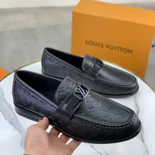 Louis Vuitton Monogram কালো এমবসড চামড়ার লোয়ার্ফার