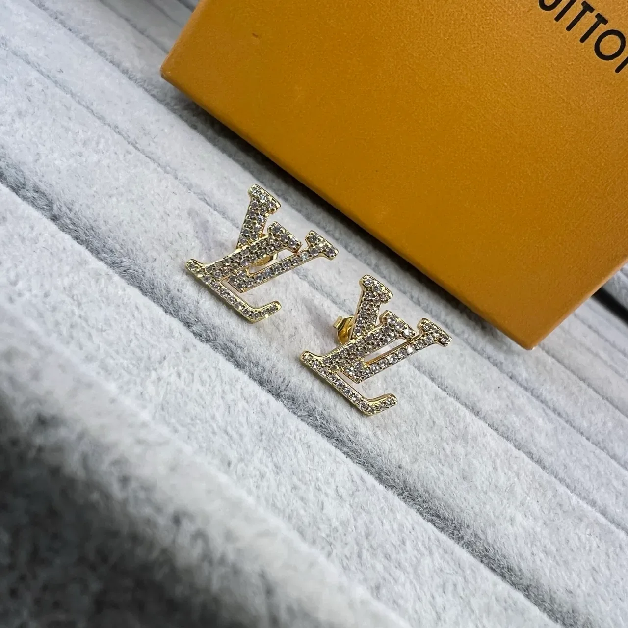 Louis Vuitton Monogram Pavé Crystal Stud Earrings 3