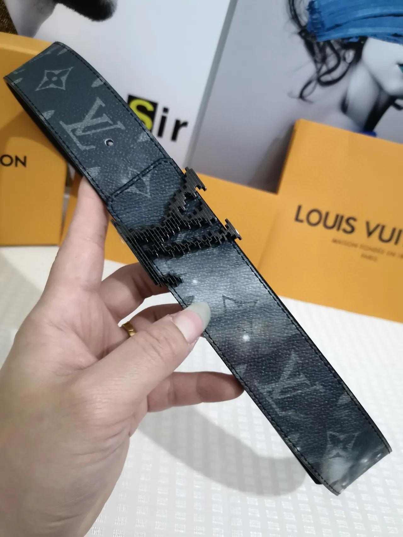 Louis Vuitton Monogram Tonal Gray Leather Belt 6