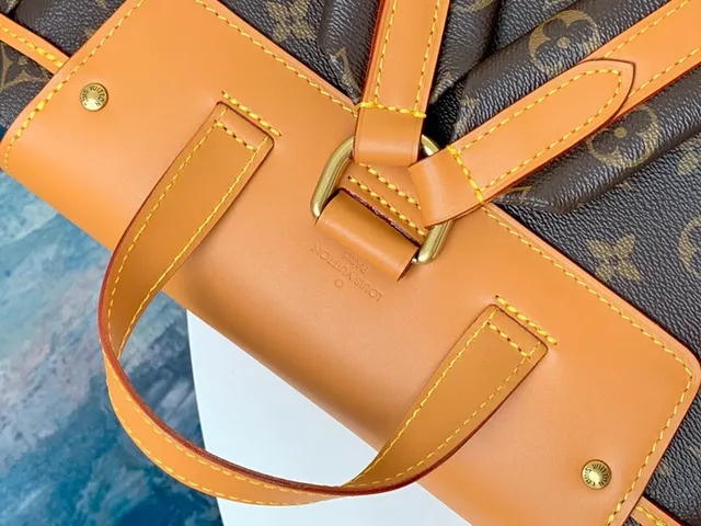 Louis Vuitton Montaigne Marron Beige Monogramme Toile Marron Bords de Cuero Sac à dos Casual 8