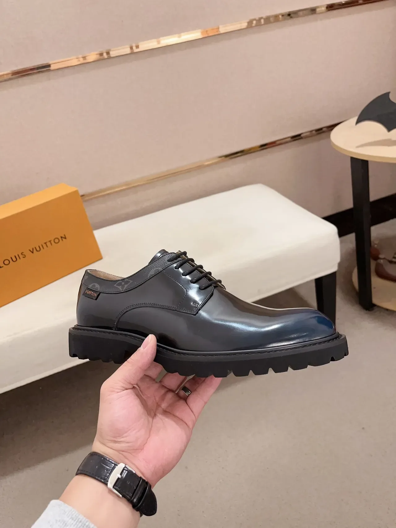 Louis Vuitton Navy Black Glossy Patent-Like Leather Cap-Toe Construction Oxford Shoes 4