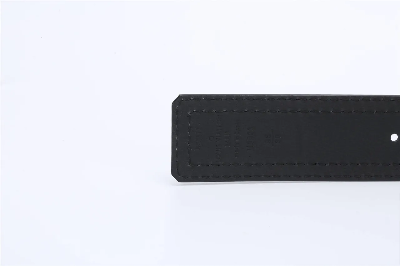 Louis Vuitton Navy Silver Textured Grain Double-Stitched Edges Leather Belt 2