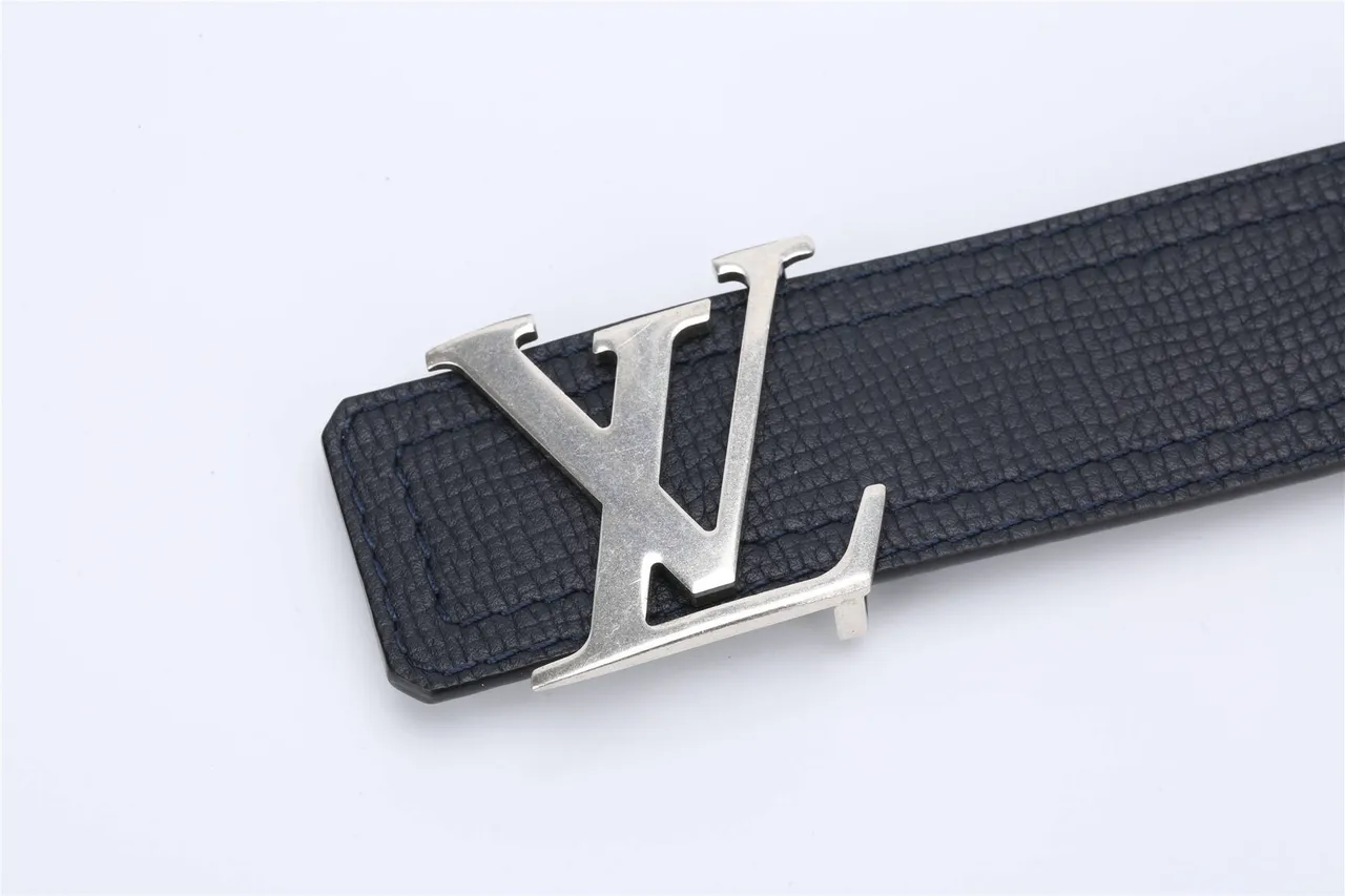 Louis Vuitton Navy Silver Textured Grain Double-Stitched Edges Leather Belt 4
