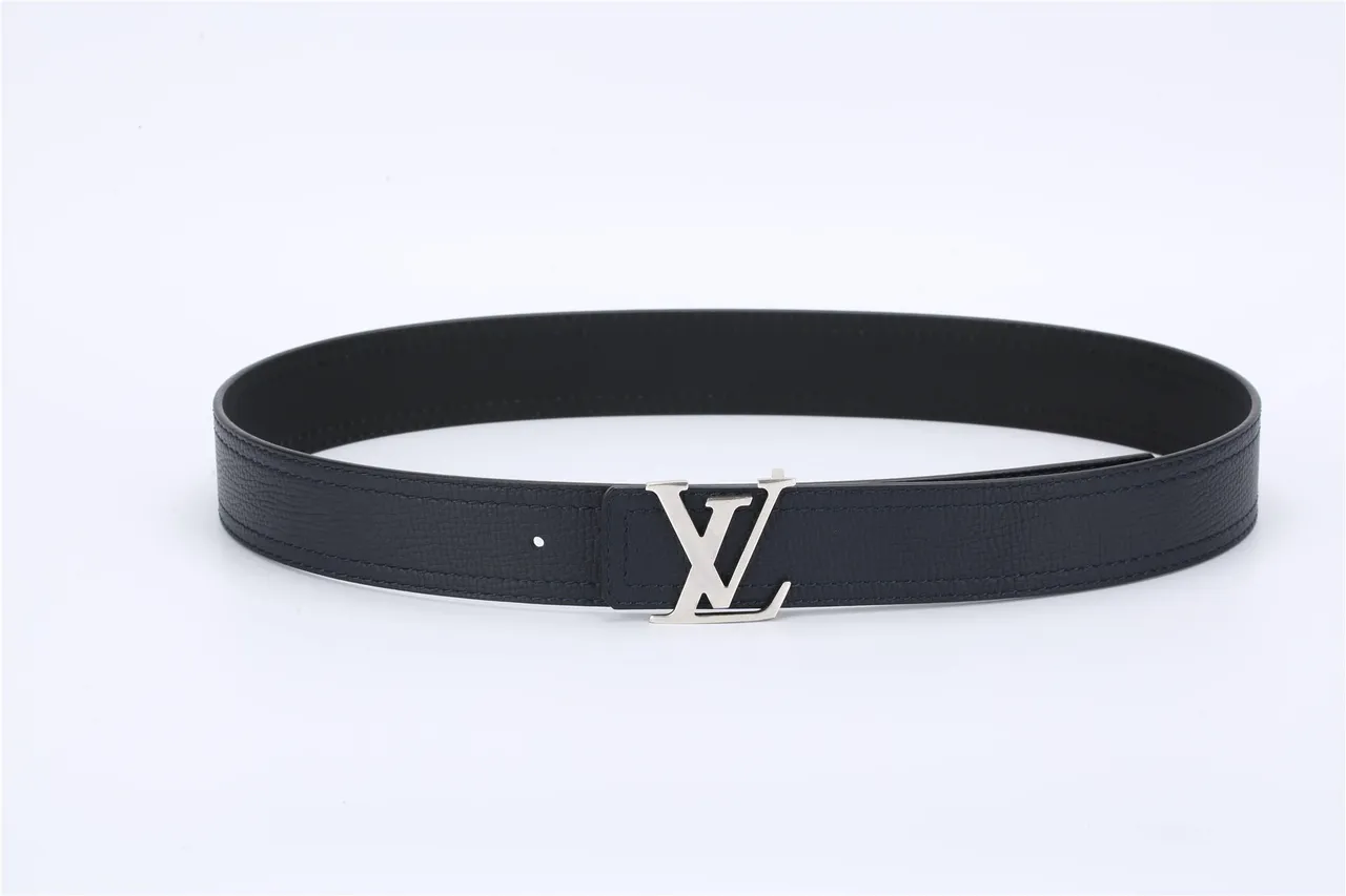 Louis Vuitton Navy Silver Textured Grain Double-Stitched Edges Leather Belt 9