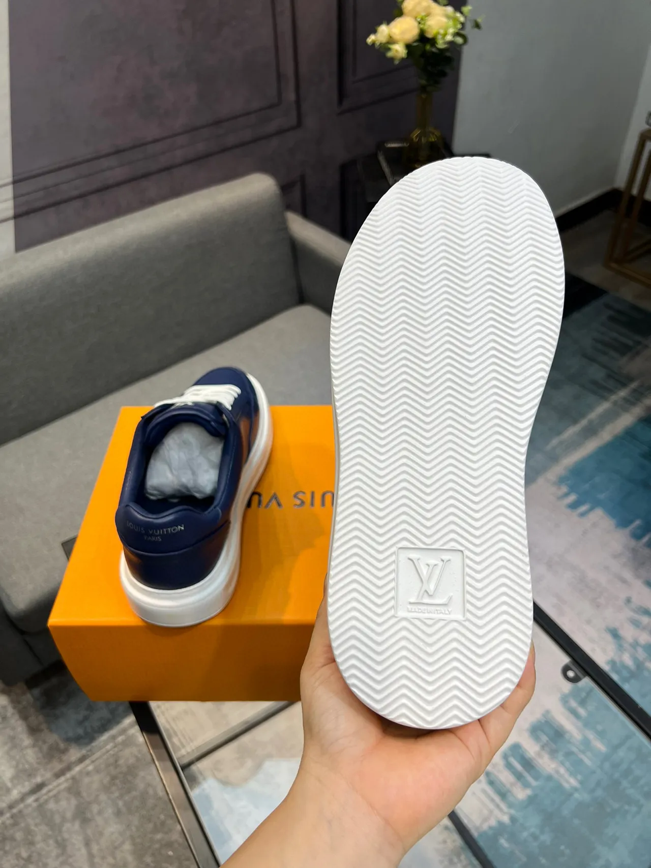 Louis Vuitton Navy White Leather Upper Perforated Side Panels Lifestyle Sneakers 7