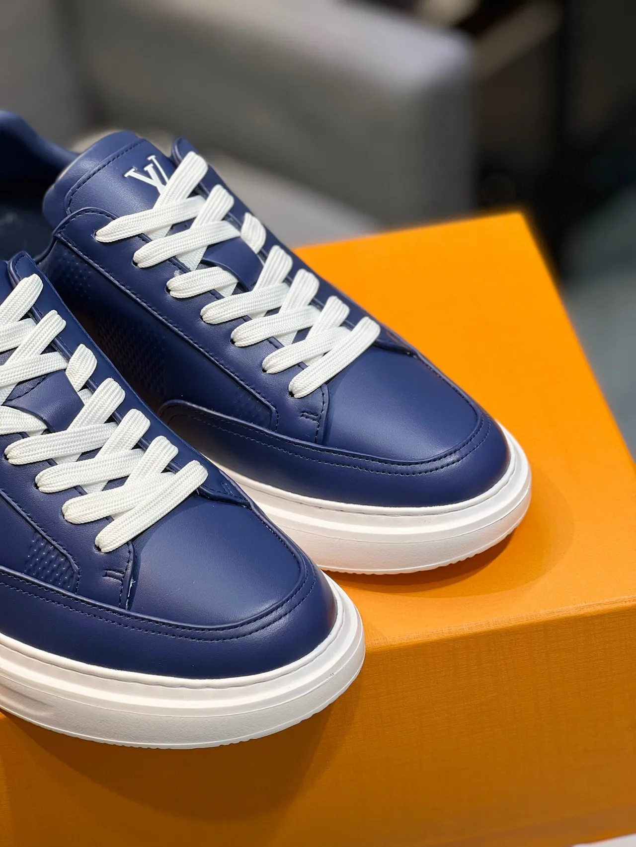 Louis Vuitton Navy White Leather Upper Perforated Side Panels Lifestyle Sneakers 9
