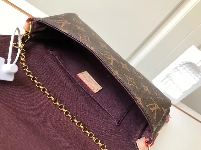 Louis Vuitton Pochette Metis Marron Doré Monogram Toile Enduite Turn-Lock Chaîne Sac 5