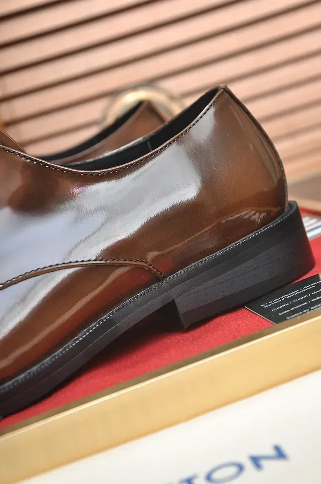 Louis Vuitton Chaussures Oxford Marron Cap Toe Polies 2