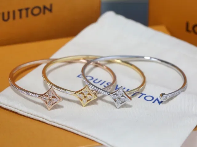Louis Vuitton Quatrefoil Pavé Diamond Gold Tone Open Bangle Bracelet 5
