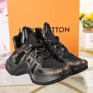 Louis Vuitton Run Away Monogram Negro Marrón Estilo de Vida Zapatillas
