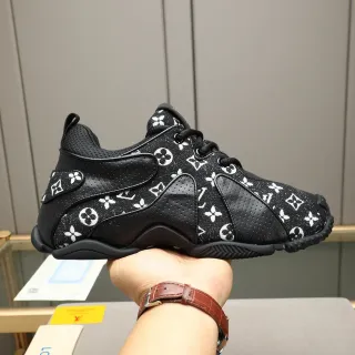 Louis Vuitton Run Away Monogram-Print Negro zapatillas lifestyle
