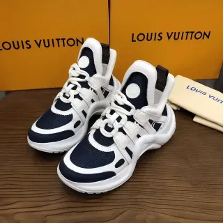 Louis Vuitton Run Away Navy and White zapatillas lifestyle