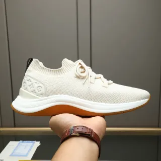 Louis Vuitton Run Away Off-White Zapatillas lifestyle de punto
