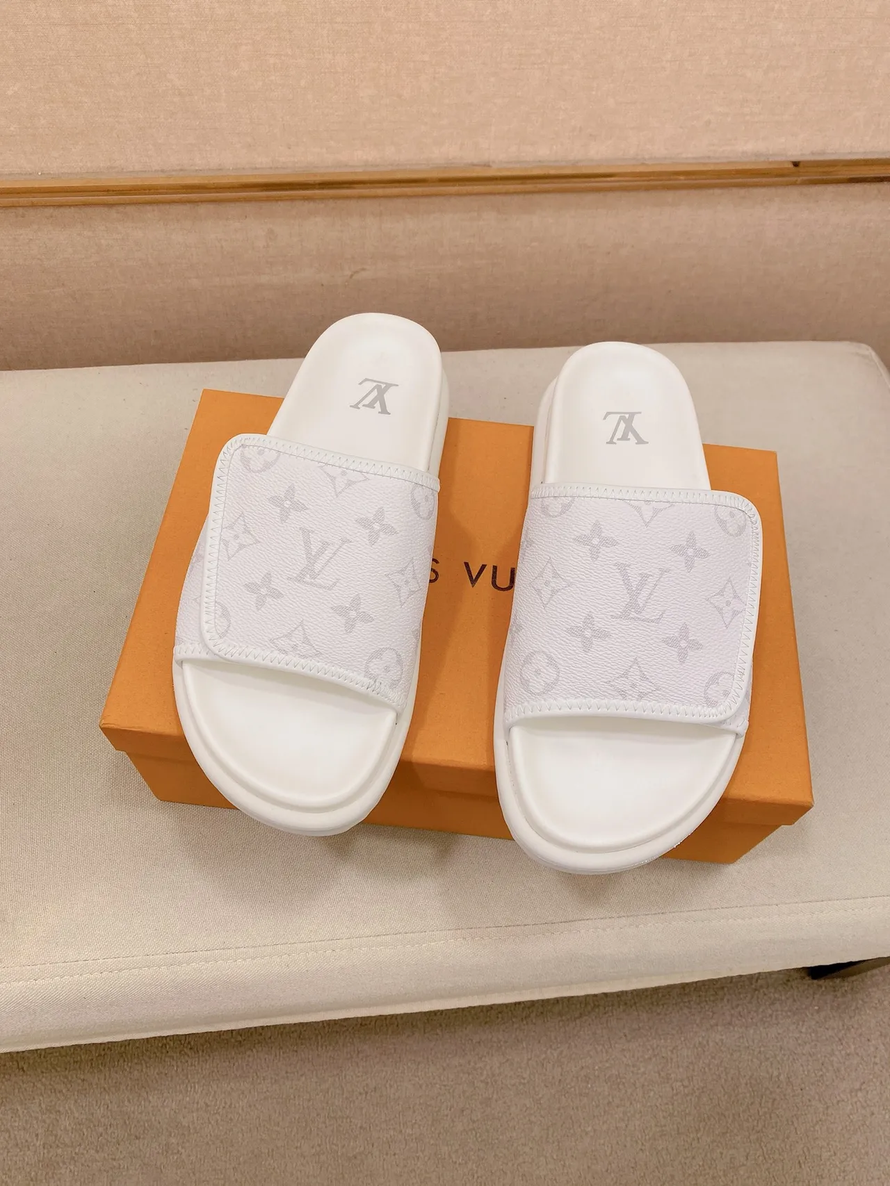 Louis Vuitton Run Away Slides White Monogram Slipper 3