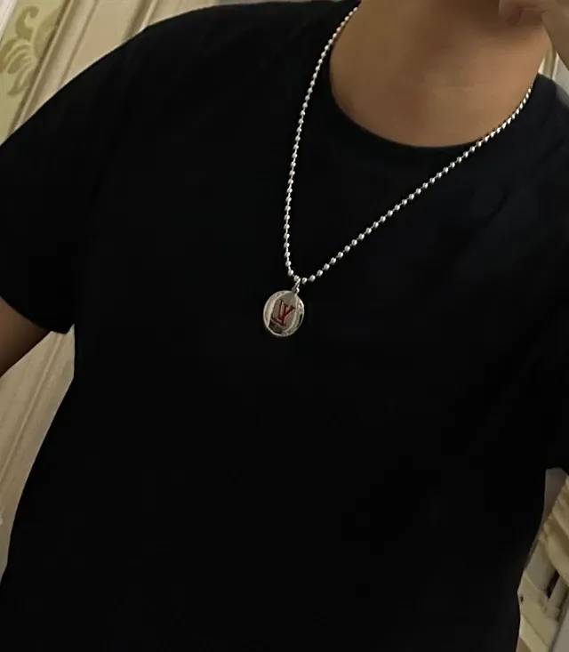 Louis Vuitton Silver Red Ball Chain Circular Disc Pendant Necklace 4