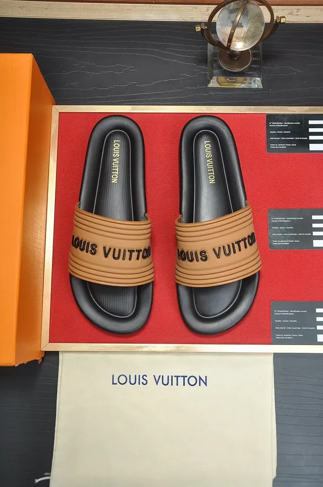 Louis Vuitton Slide Slipper Black and Tan Ribbed Strap Slippers 4