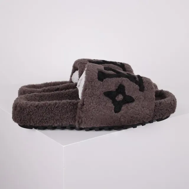 Louis Vuitton Slides Brown Shearling Monogram Strap Slippers 3