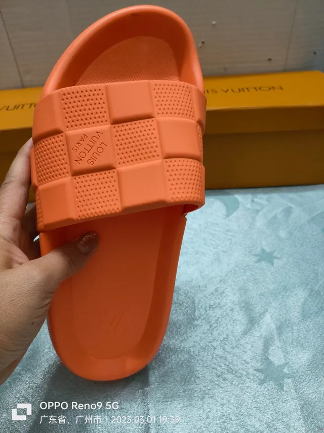 Louis Vuitton Slipper Orange Molded Rubber Quilted Checkerboard Strap Slippers 2