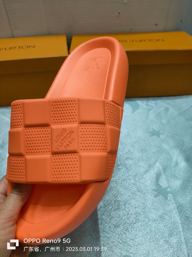 Louis Vuitton Slipper Orange Molded Rubber Quilted Checkerboard Strap Slippers 3
