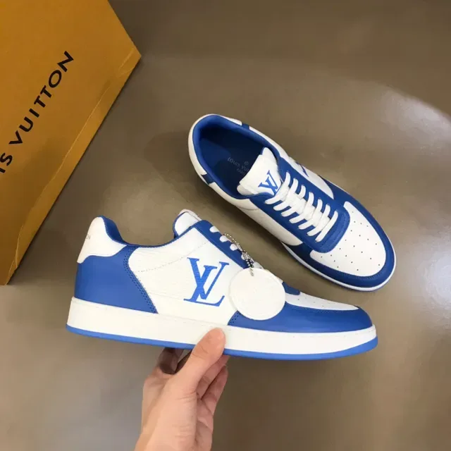 Louis Vuitton Sneakers Lifestyle Basses Blanc et Bleu Monogrammées 7