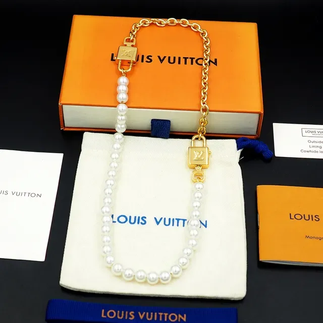 Louis Vuitton White Gold Pearl Strand Lock Clasp Necklace 4