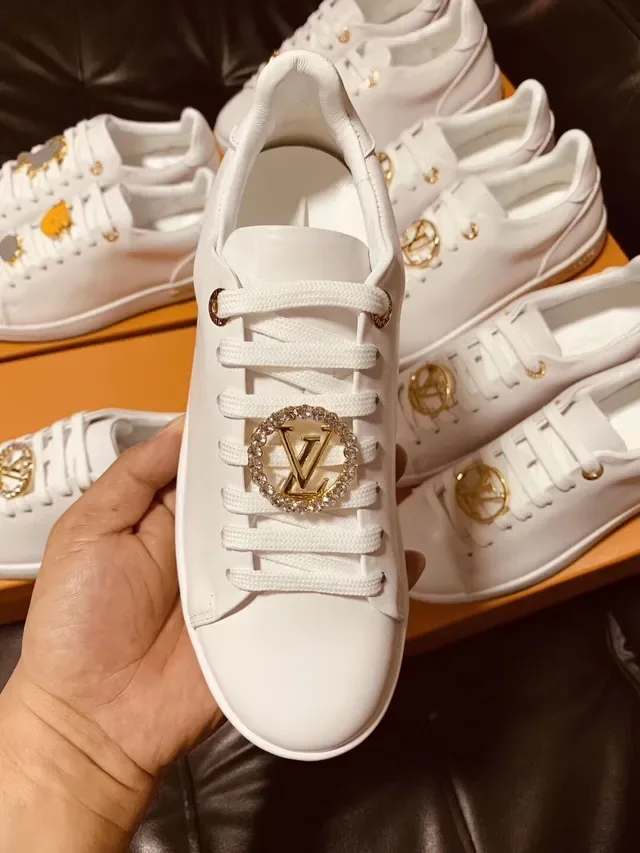 Louis Vuitton White Gold Smooth Leather LV Monogram Medallion Lifestyle Sneakers 4