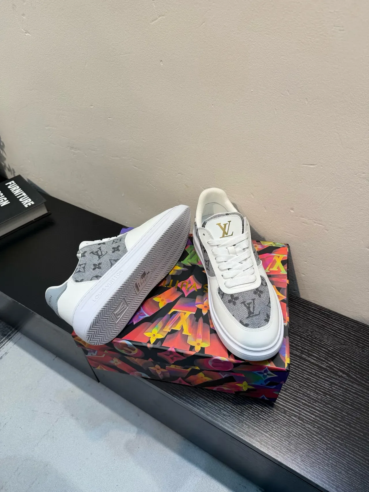 Louis Vuitton White Gray Low-Top Monogram Canvas Lifestyle Sneakers 9