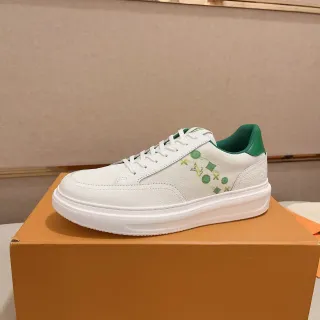 Louis Vuitton White Green Low-Top Platform Sole Lifestyle Sneakers