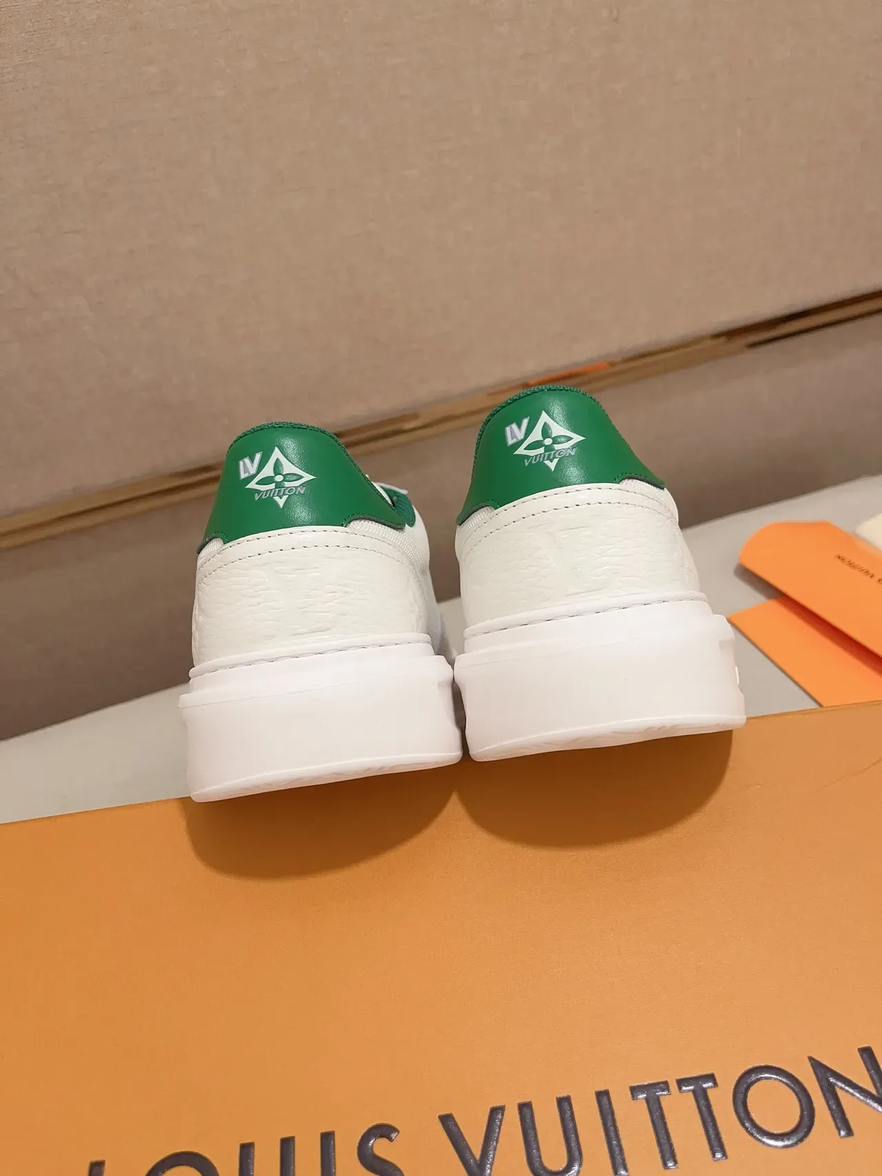 Louis Vuitton White Green Low-Top Platform Sole Lifestyle Sneakers 5