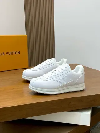 Louis Vuitton White Leather Lifestyle Sneakers 4