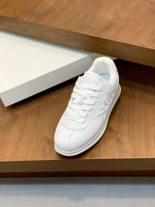 Louis Vuitton White Leather Lifestyle Sneakers 7