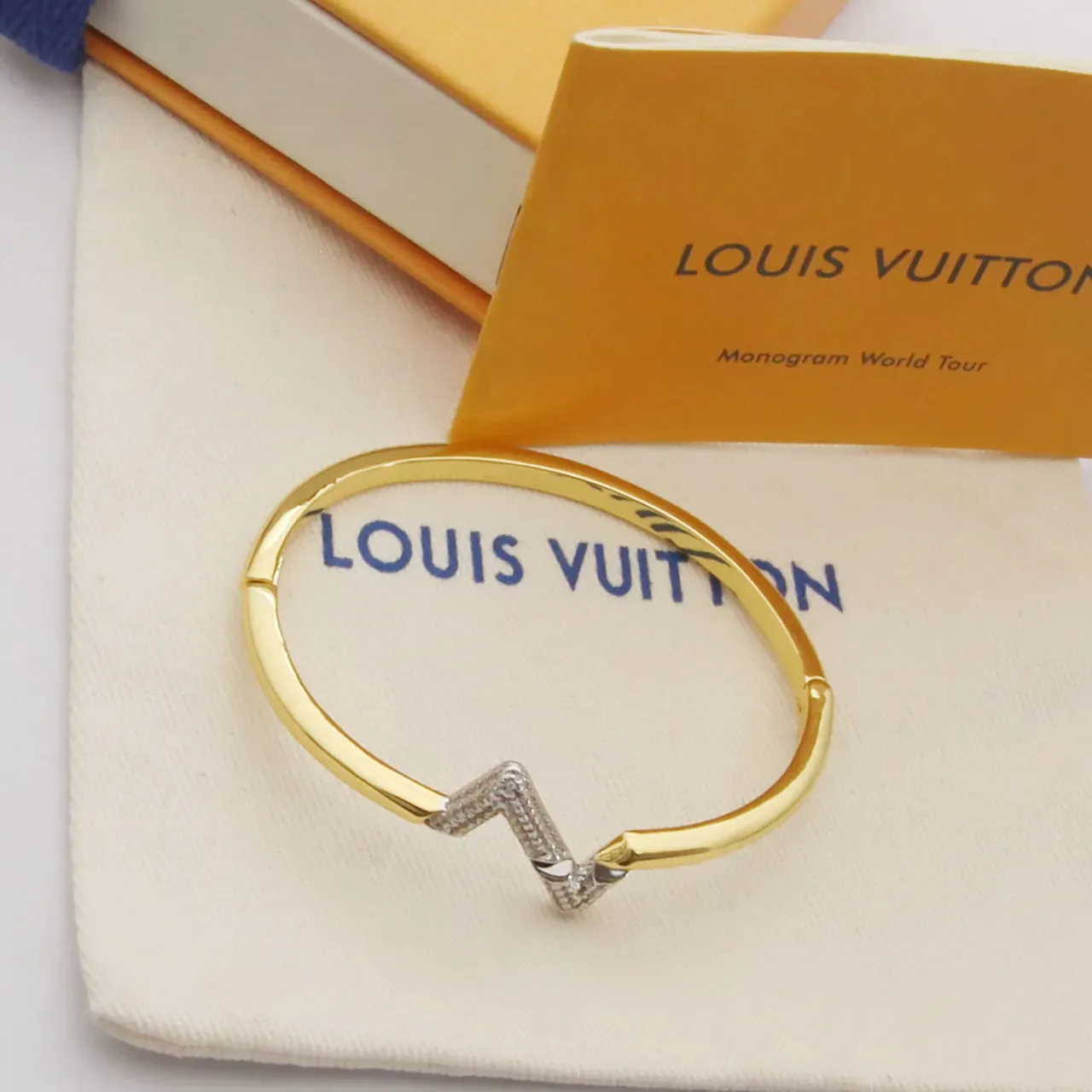 Louis Vuitton Zigzag Motif Pavé-Set Three-Tone Metal Bracelets 2