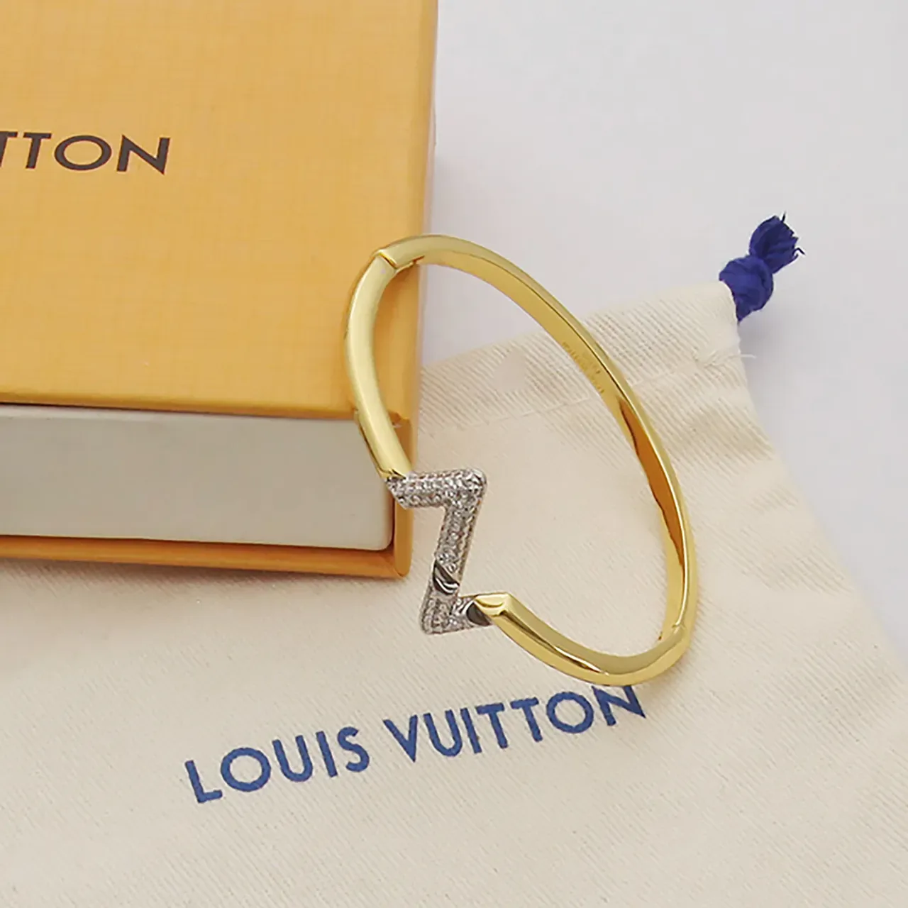 Louis Vuitton Zigzag Motif Pavé-Set Three-Tone Metal Bracelets 6
