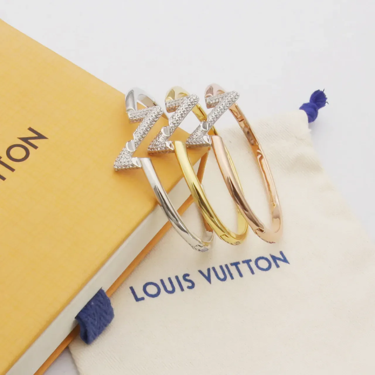 Louis Vuitton Zigzag Motif Pavé-Set Three-Tone Metal Bracelets 7