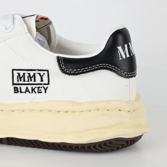 MMY Blakey Canvas Lifestyle Sneaker 4