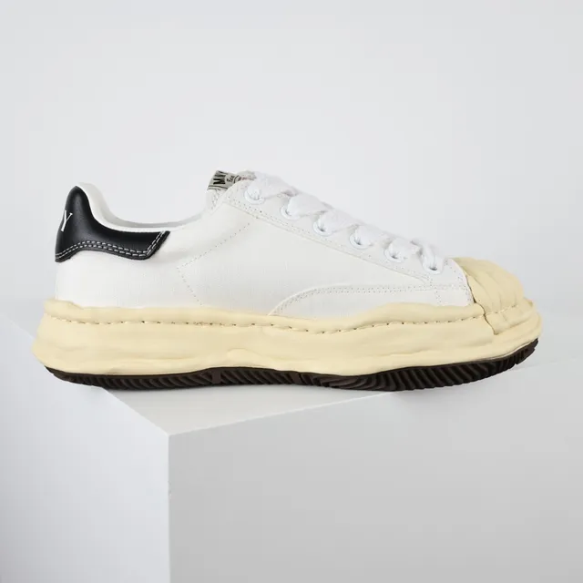 MMY Blakey Canvas Lifestyle Sneaker 7