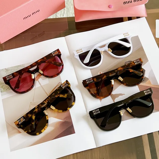 Miu Miu Wander Lunettes de soleil cat-eye écaille de tortue 5