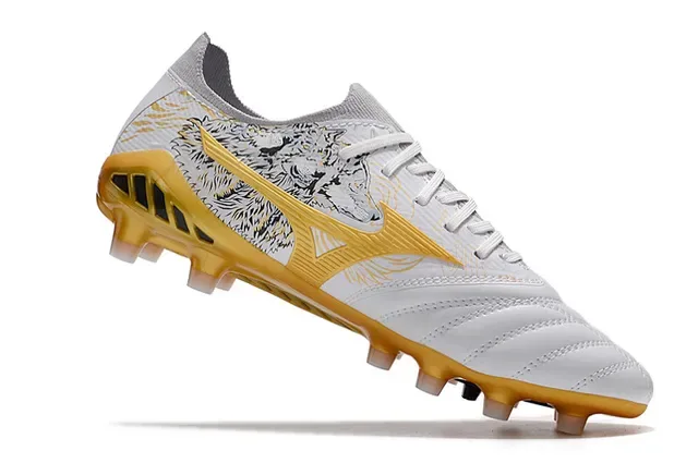 Mizuno White Gold Low-Cut Synthetic Upper Quilted Toe Box Firm-Ground Soccer Shoes 3