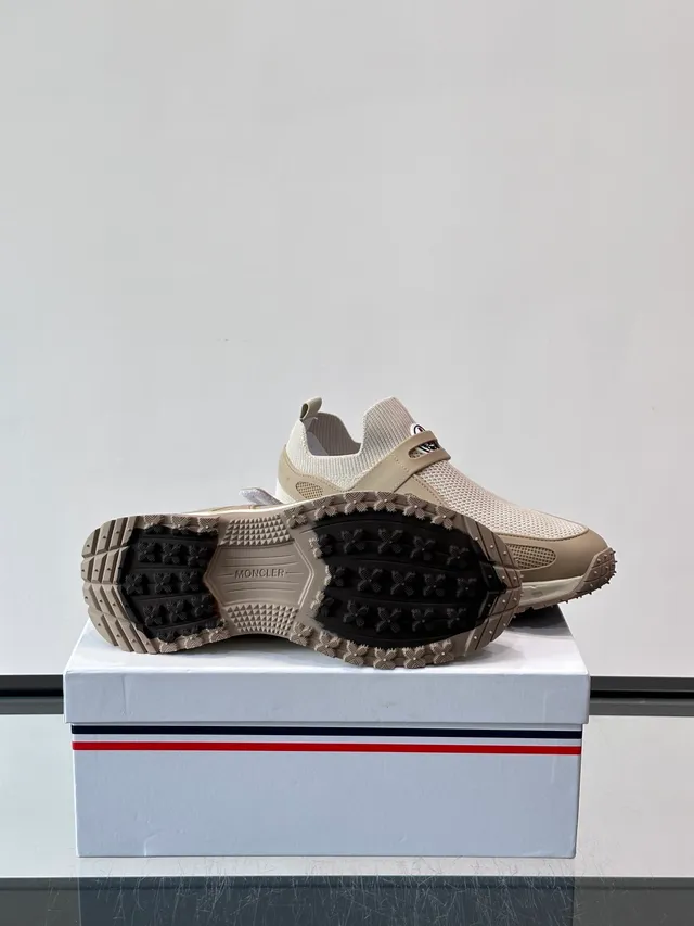 Moncler Chaussures Lifestyle Beige Slip-On en Maille 2