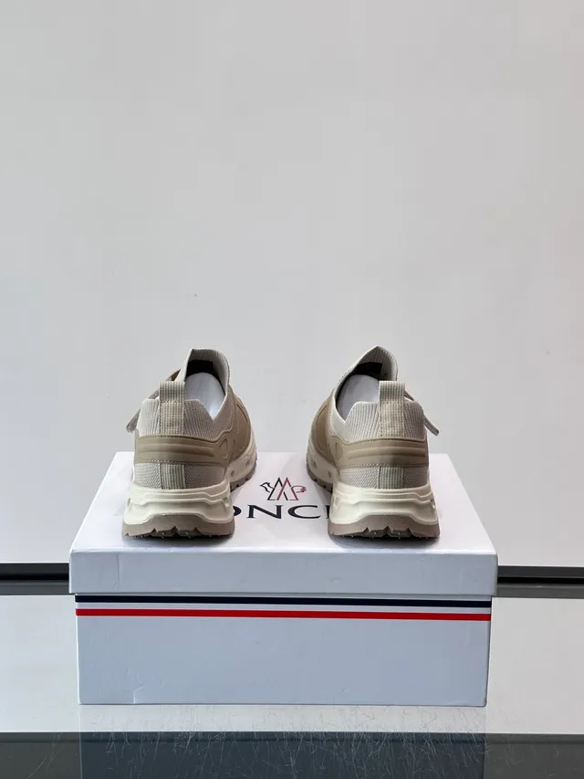 Moncler Chaussures Lifestyle Beige Slip-On en Maille 3