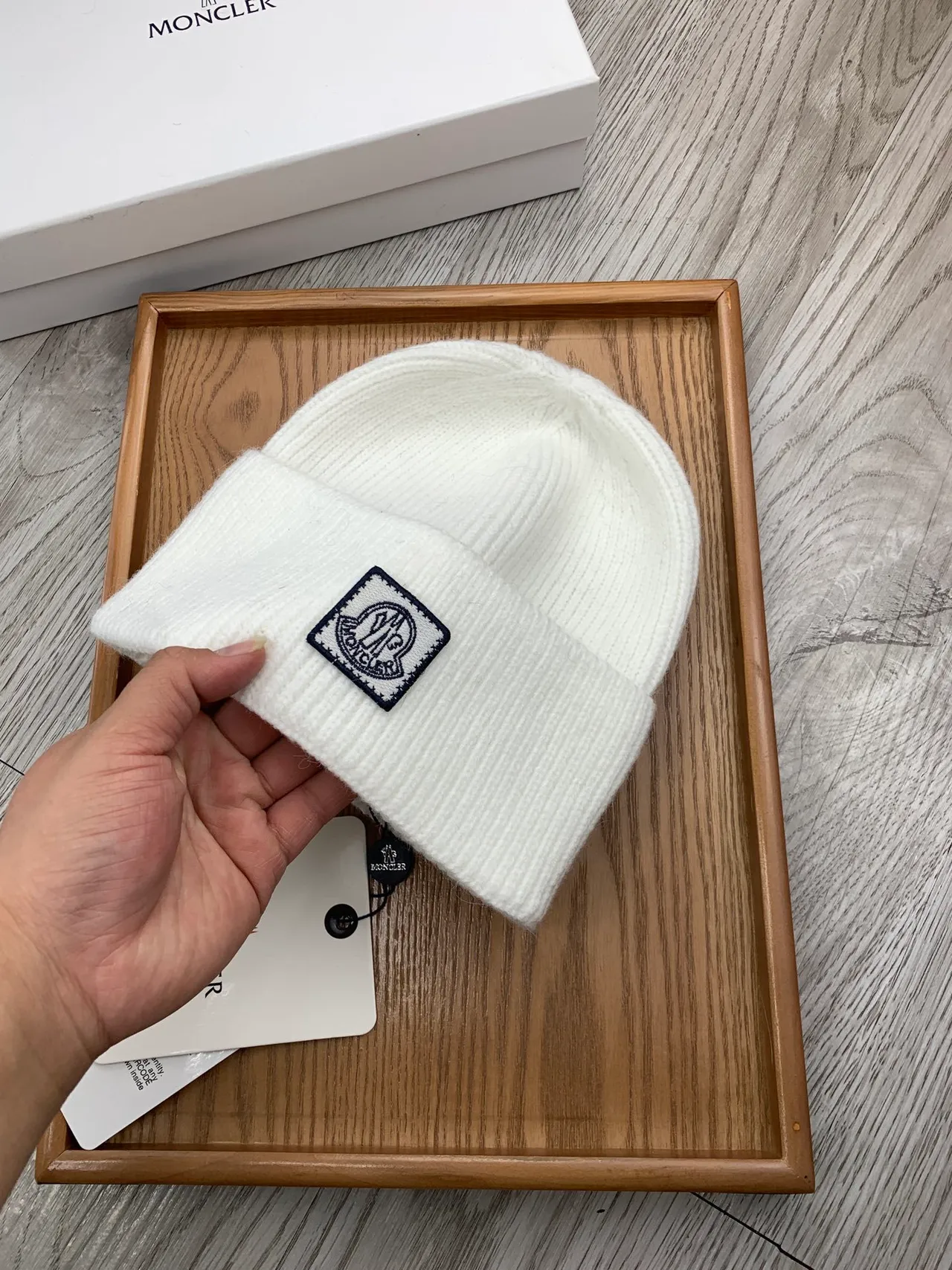 Moncler Bonnet Blanc Marine Tricoté à Côtes ourlet plié 6
