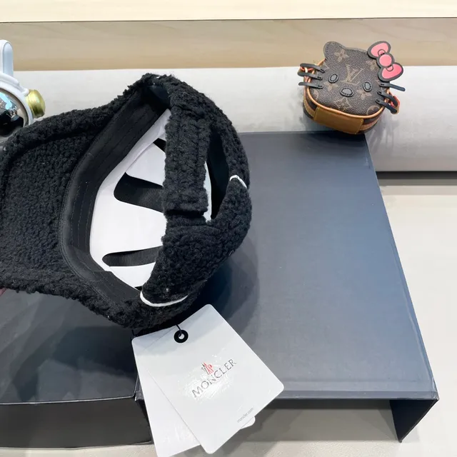 Moncler ZIND Shearling-Trimmed 黑色棒球帽 8