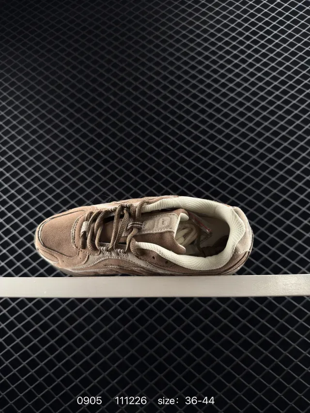 New Balance 111226 بني بيج سيلويت ريترو سويد-ميش هجين علوي أسلوب حياة سنيكرز 5