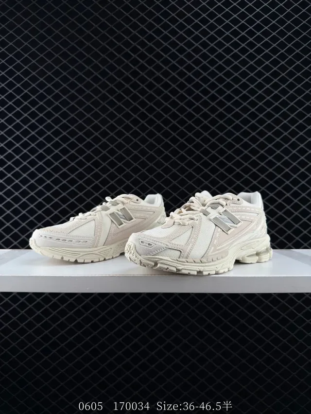 New Balance 1906R Off-White أحذية رياضية أسلوب حياة أحادية اللون 3